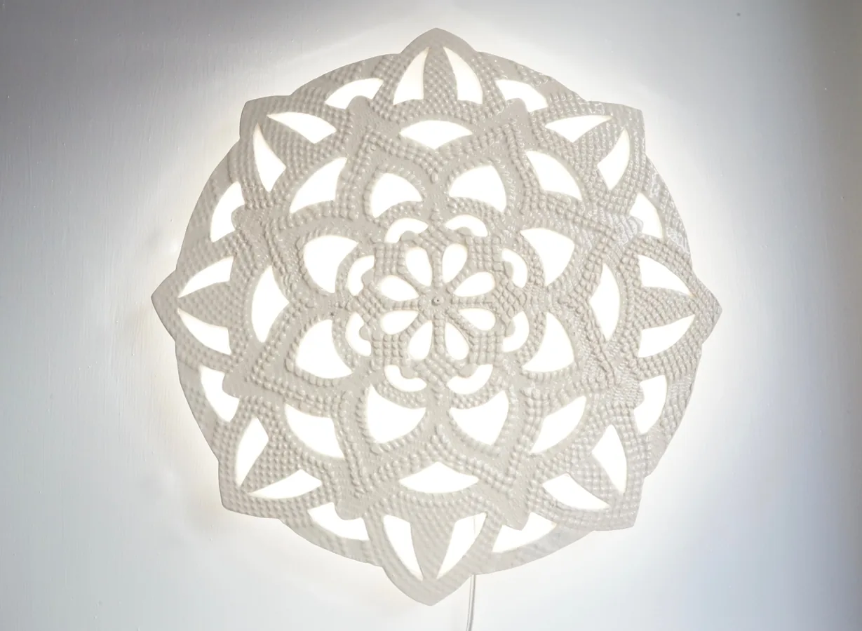 Decorazione da muro retroilluminata in ceramica